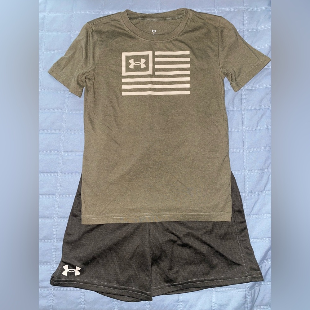 Under Armour Green Tee and Black Shorts Combo